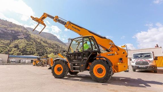 Quel CACES® pour conduire un manitou télescopique ?