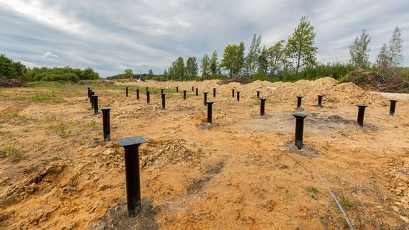 Pourquoi utiliser des pieux vissés pour votre construction modulaire ?