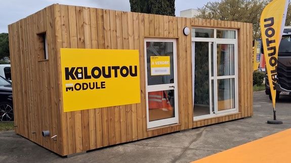 Poussez les murs sans vous ruiner : la seconde vie bluffante des modules de chantier !