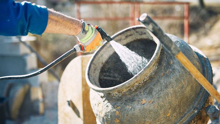 nettoyage cuve bétonnière jet d'eau