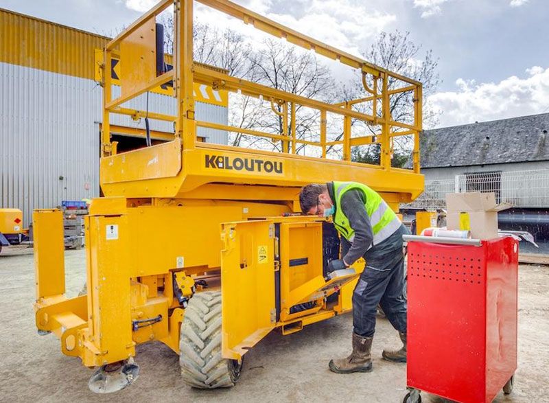 Nacelle ciseaux vérifiées et contrôlées avant chaque location