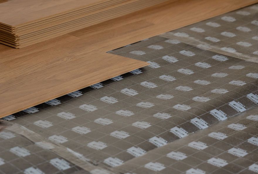 Sous-couche isolante pour parquet flottant